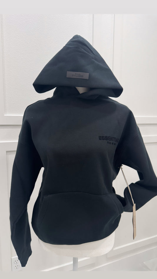 BLACK ESSENTIAL HOODIE
